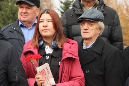 Челябинская область. Состоялось возложение цветов в честь 107-й годовщины со дня образования Ленинского Комсомола