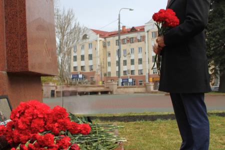 Челябинская область. Состоялось возложение цветов в честь 107-й годовщины со дня образования Ленинского Комсомола