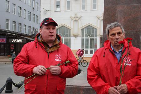 Ивановская область. Коммунисты почтили память защитников Советской власти