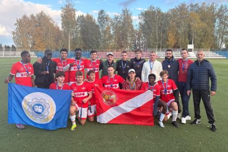 “Спартак–КПРФ” — бронзовые призёры Первенства Белгородской области по футболу 2025 года
