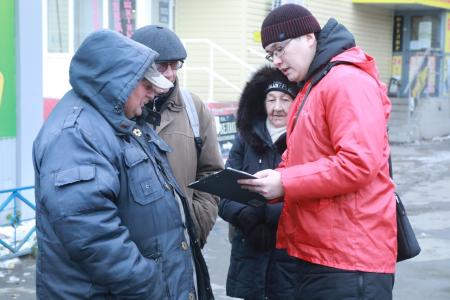 Красные палатки в Омске: и в метель, и в слякоть, и в гололёд