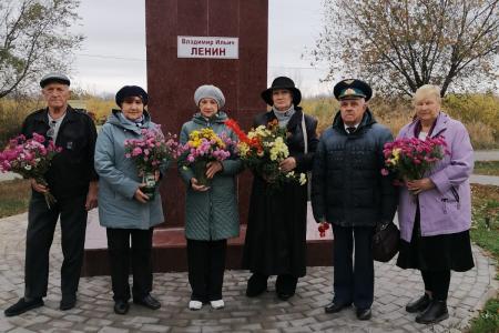 Мероприятия, посвященные 107-й годовщине ВЛКСМ, прошли в Астраханской области