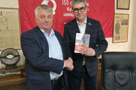 Воронеж – Луганск: Подвиг «Молодой гвардии» осеняет борцов с нацизмом ХХI века