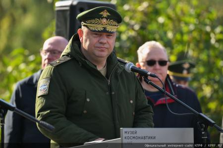 Г.А. Зюганов принял участие в открытии памятника космонавту Герману Титову
