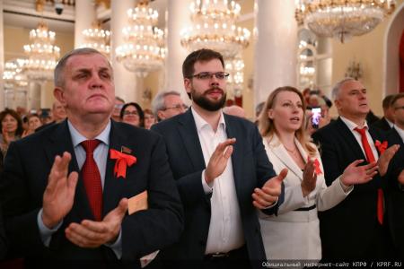 Г.А. Зюганов: Сегодня комсомольцы вновь на передовой борьбы с фашизмом и антикоммунизмом!