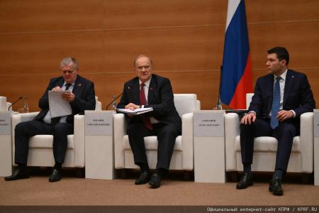 Российский министр Антон Алиханов принял участие в заседании фракции КПРФ в Госдуме