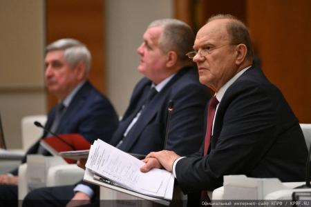 Российский министр Антон Алиханов принял участие в заседании фракции КПРФ в Госдуме