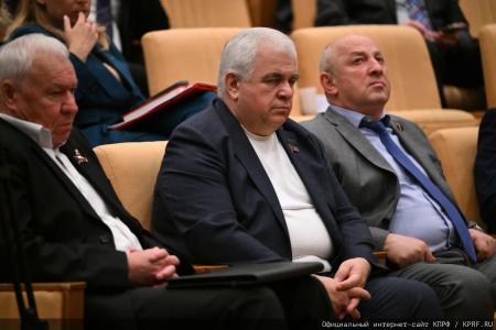 Российский министр Антон Алиханов принял участие в заседании фракции КПРФ в Госдуме