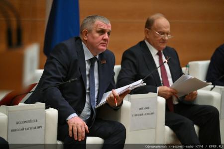 Российский министр Антон Алиханов принял участие в заседании фракции КПРФ в Госдуме