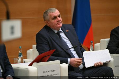 Российский министр Антон Алиханов принял участие в заседании фракции КПРФ в Госдуме