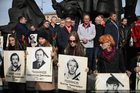 Г.А. Зюганов на митинге в Москве: Желаю всем мужества и воли для новых побед!