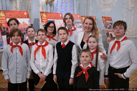 Г.А. Зюганов: Сегодня комсомольцы вновь на передовой борьбы с фашизмом и антикоммунизмом!