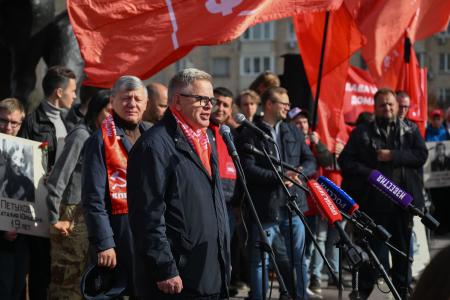 Г.А. Зюганов на митинге в Москве: Желаю всем мужества и воли для новых побед!