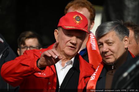Г.А. Зюганов на митинге в Москве: Желаю всем мужества и воли для новых побед!