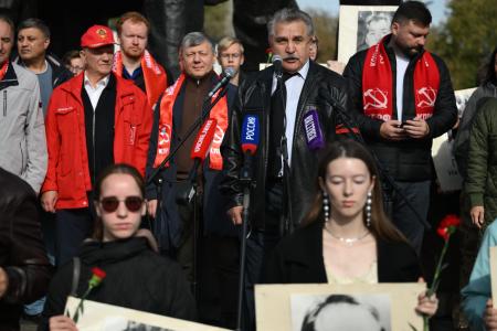 Г.А. Зюганов на митинге в Москве: Желаю всем мужества и воли для новых побед!