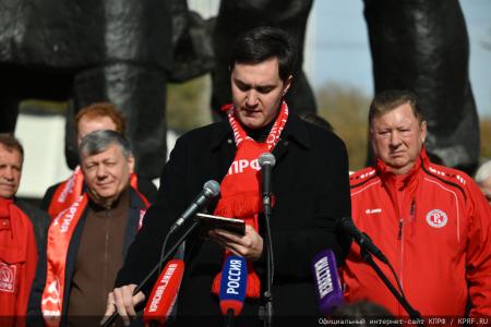 Г.А. Зюганов на митинге в Москве: Желаю всем мужества и воли для новых побед!