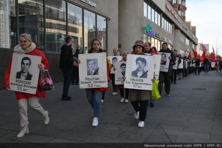 Г.А. Зюганов на митинге в Москве: Желаю всем мужества и воли для новых побед!