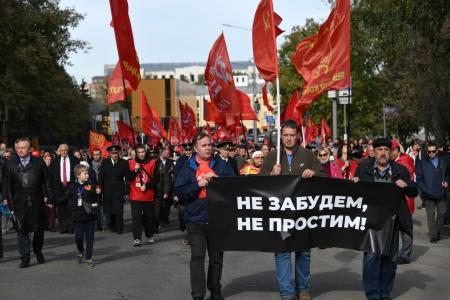 Г.А. Зюганов на митинге в Москве: Желаю всем мужества и воли для новых побед!