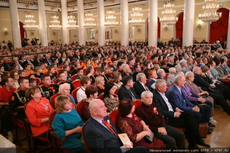 Г.А. Зюганов: Сегодня комсомольцы вновь на передовой борьбы с фашизмом и антикоммунизмом!