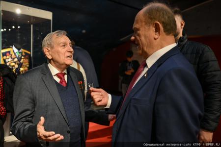 Г.А. Зюганов принял участие в открытии памятника космонавту Герману Титову