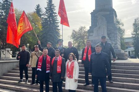 Нина Останина: В Память защитников Белого Дома!