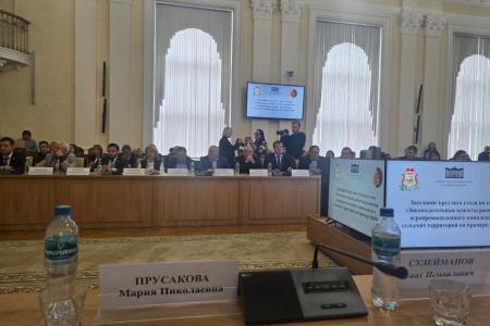Мария Прусакова: Производство льна — потенциальный локомотив экономики Алтайского края