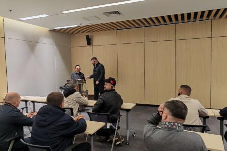 Единство в истории, эффективность в управлении: делегация КПРФ завершила программу в Пекине и отправилась в колыбель китайской революции