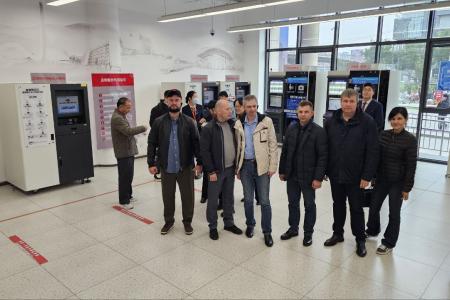 Единство в истории, эффективность в управлении: делегация КПРФ завершила программу в Пекине и отправилась в колыбель китайской революции