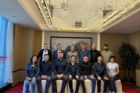Делегация КПРФ в Китае знакомится с социально-экономическим опытом уезда Цзишуй