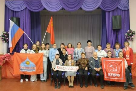 Саратовские коммунисты и комсомольцы отметили 107-ю годовщину со дня создания Ленинского комсомола