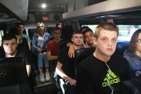 Педагогов Воронежского индустриального колледжа депутаты от КПРФ поздравили с юбилеем системы среднего профобразования