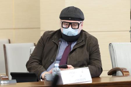 Местное самоуправление в Москве нуждается в модернизации. В Мосгордуме прошел круглый стол по инициативе КПРФ