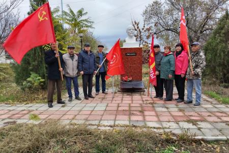 Мероприятия, посвященные 107-й годовщине ВЛКСМ, прошли в Астраханской области