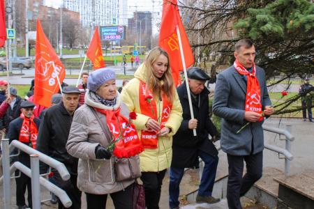 Республика Удмуртия: «Великому Октябрю – бессмертная слава!»