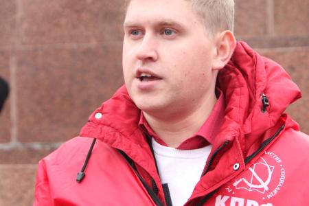 В Челябинске состоялся автопробег в честь 108-й годовщины Великого Октября