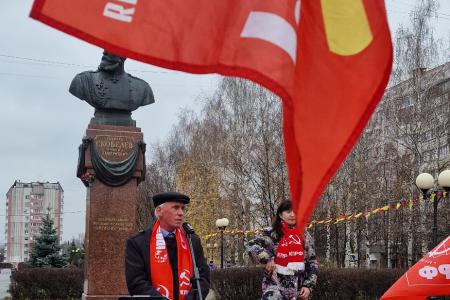 В Рязани прошли торжественные мероприятия в честь 108-й годовщины Великого Октября