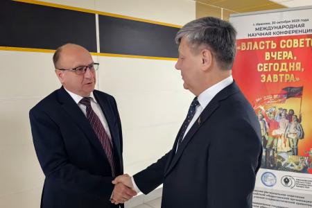 Дмитрий Новиков: “Советы - действенная форма народовластия, рождённая трудящимися”