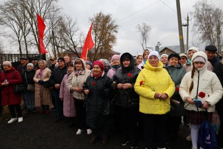 Татарстан. В Зеленодольске и в поселке Васильево открыли обновленные памятники В.И. Ленину