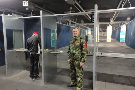 «Держим порох сухим!»: челябинские офицеры провели традиционные стрелковые соревнования