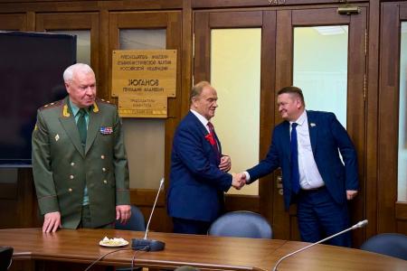 Владислав Егоров выразил благодарность военным юристам, обеспечивающим защиту прав военнослужащих