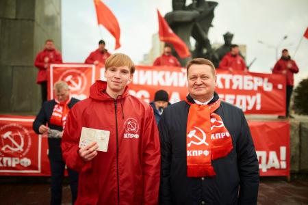 7 ноября в Нижнем Новгороде состоялась памятная акция, посвященная 108-й годовщине Великого Октября