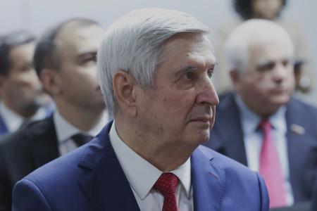 Роберто Томас Моралес Охеда во главе кубинской делегации встретился с Геннадием Зюгановым и вручил Ивану Мельникову Орден “Солидарность”