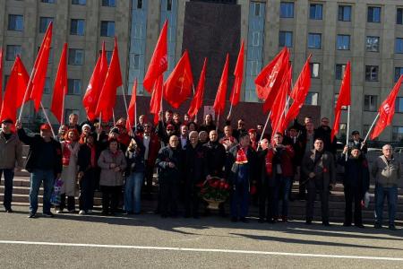 День Великой Октябрьской социалистической революции в Ставрополе