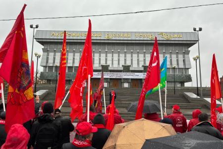 Республика Марий Эл. В Йошкар-Оле прошел митинг в честь Великого Октября