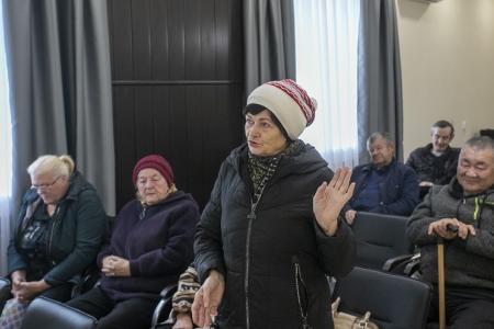 Депутат фракции КПРФ в Народном Хурале Калмыкии Петр Эрендженов провел встречу с избирателями в селе Приютное