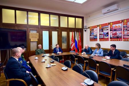 Владислав Егоров выразил благодарность военным юристам, обеспечивающим защиту прав военнослужащих