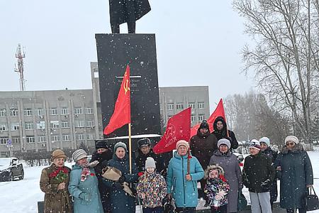 В Томской области коммунисты отметили Красный Октябрь