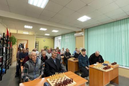 В Оренбуржье коммунисты отметили 108-ю годовщину Великого Октября
