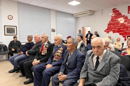 В Оренбуржье коммунисты отметили 108-ю годовщину Великого Октября