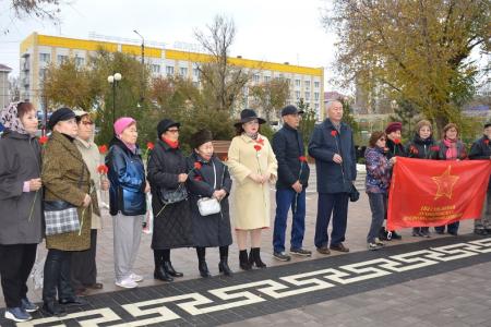 В Калмыкии коммунисты провели  памятные мероприятия в день 115-летия Басана Городовикова